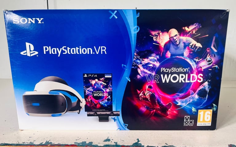 PS4 VR Worlds Virtual Reality Headset with Move Controllers