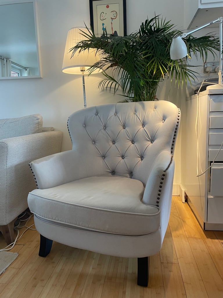 Classic Button Back Linen Armchair 