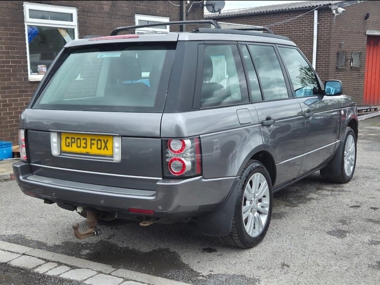 60 2010 LAND ROVER RANGE ROVER 4.4 TDV8 VOGUE AUTO