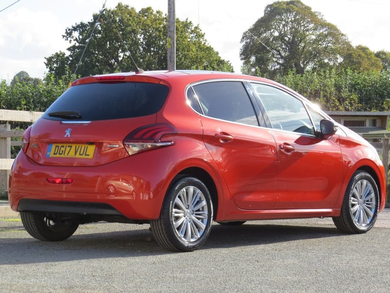 2017 Peugeot 208 1.2 PureTech 110 Allure 5dr EAT6 HATCHBACK Petrol Automatic