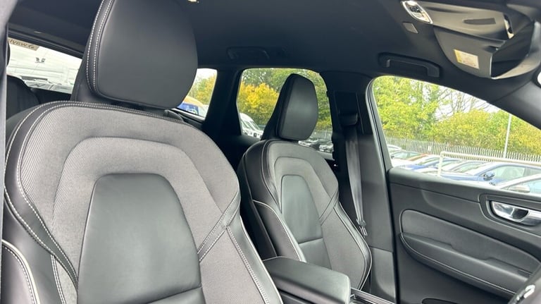 2021 Volvo XC60 R-Design, B5 AWD mild hybrid Estate Petrol Automatic