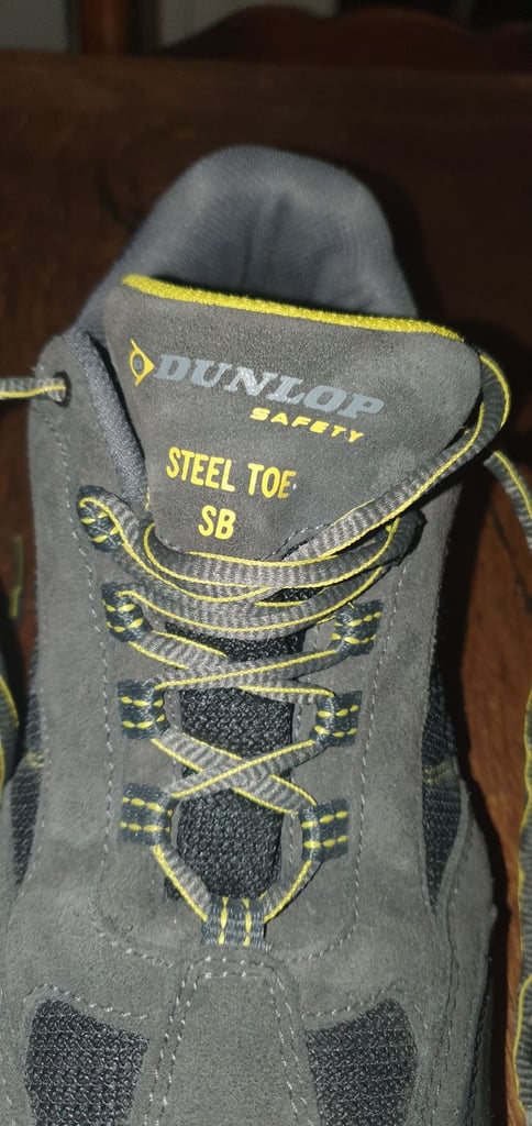 steel toe shoes 