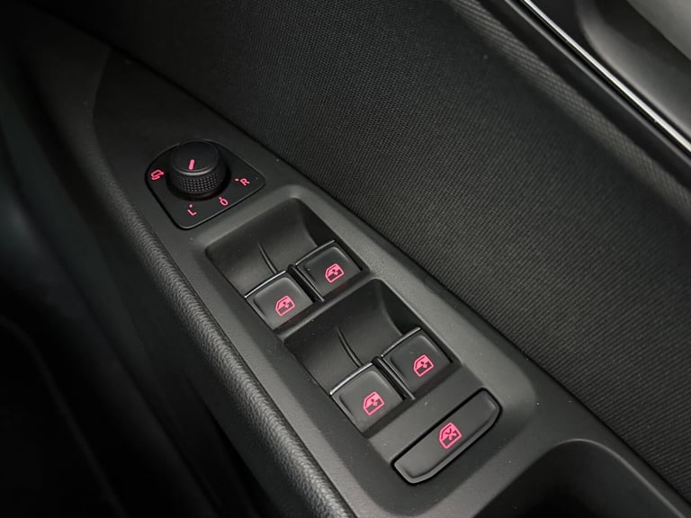 2020 SEAT Leon 1.5 TSI EVO 150 FR [EZ] 5dr HATCHBACK PETROL Manual