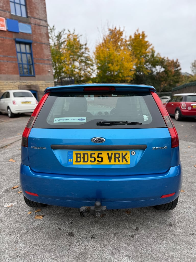 Ford, FIESTA, Hatchback, 2005, Manual, 1388 (cc), 3 doors
