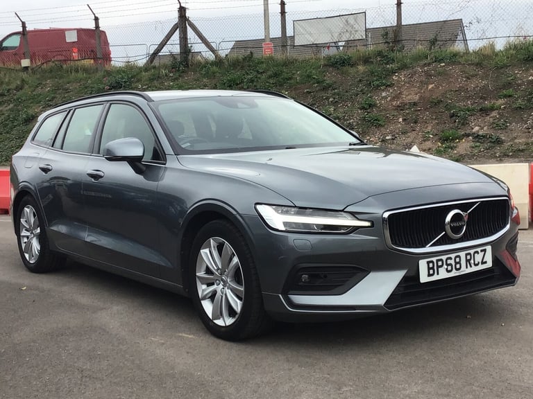image for 2019 Volvo V60 2.0 D4 Momentum Pro Estate 5dr Diesel Auto Euro 6 (s/s) (190 ps)