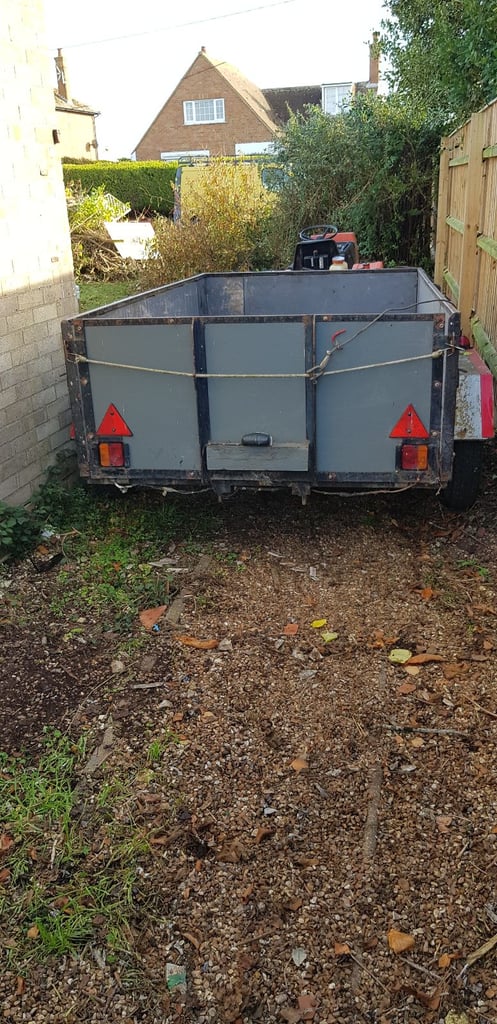 9FOOT BY 5 FOOT 4 WHEELED TRAILER WITH WINCH