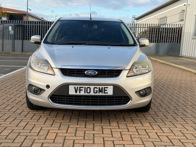 2010 Ford Focus 1.6 Titanium 5dr Auto HATCHBACK PETROL Automatic