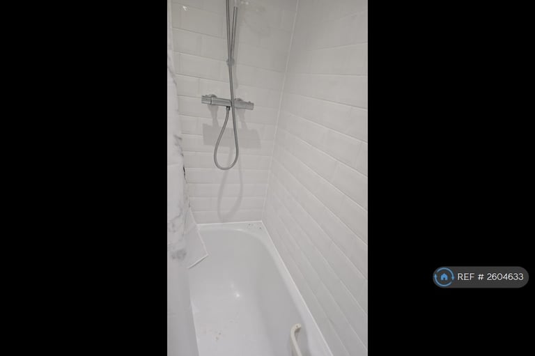 2 bedroom flat in Old Dryburn Way, Durham, DH1 (2 bed) (#2604633)