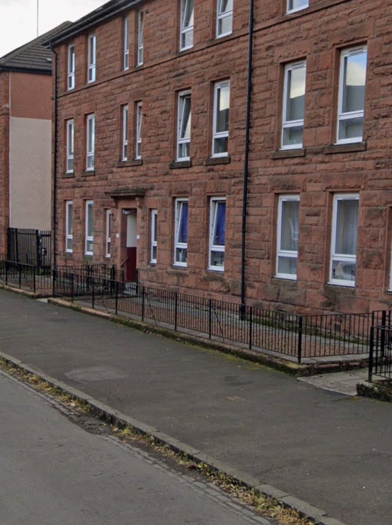 Looking for flatmate