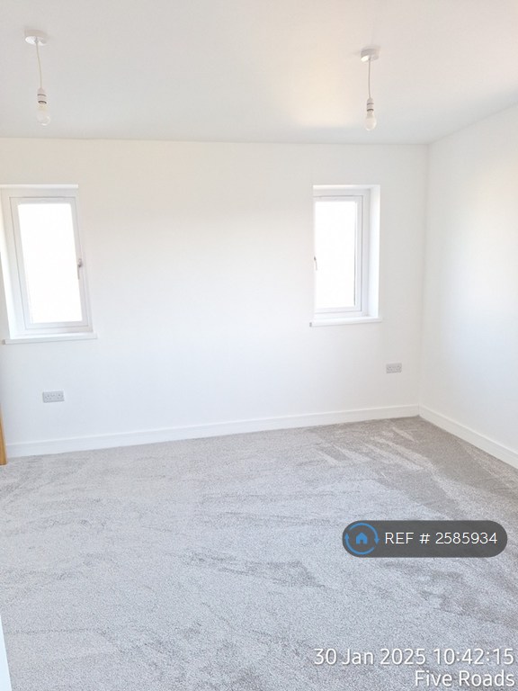 4 bedroom house in Llys Bryn Gwyrdd, Llanelli, SA15 (4 bed) (#2585934)