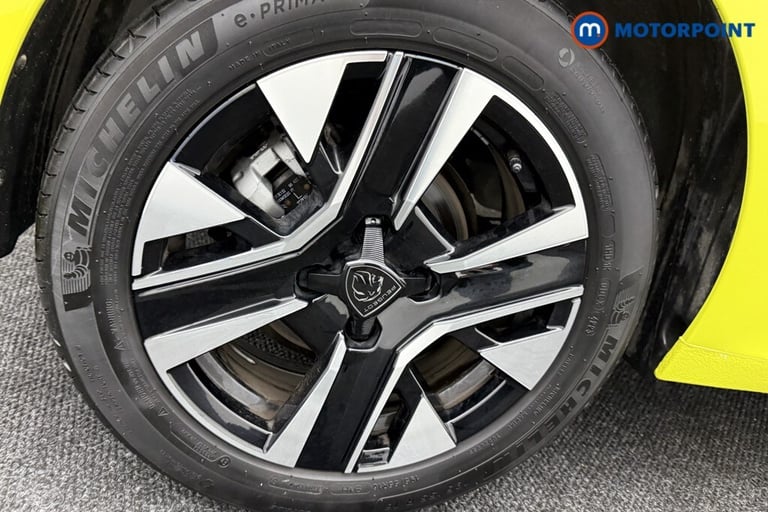 2024 Peugeot 208 1.2 PureTech 100 Allure 5dr Hatchback Petrol Manual