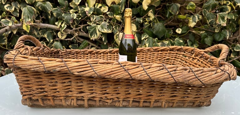 ANTIQUE FRENCH GRAPE HARVESTING BASKET, CHAMPAGNE PANIER DE VENDANGES, 87x57cm, 1900s - WILL POST!