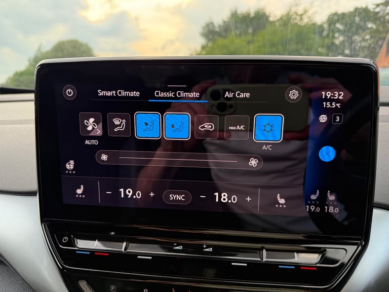2021 71 REG VOLKSWAGEN ID4 - 77 kWh - LIFE PRO PERFORMANCE - ELECTRIC - 1 OWNER