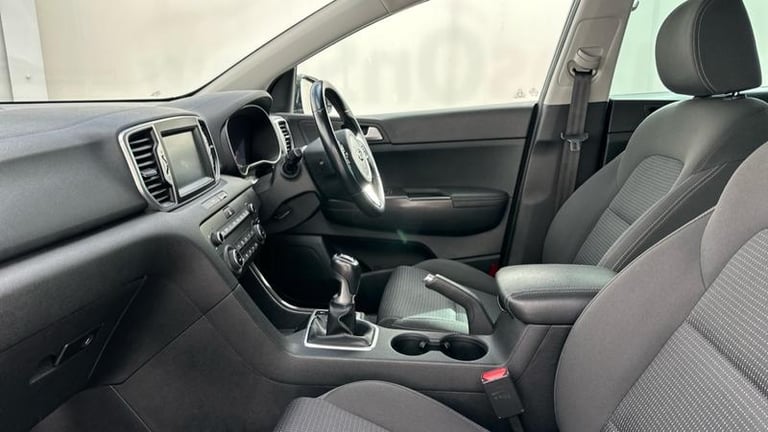 2017 Kia Sportage 1.7 CRDi 2 SUV 5dr Diesel Manual Euro 6 (s/s) (114 bhp) Manual Hatchback Diesel...