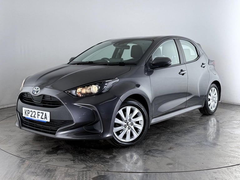 2022 Toyota Yaris 1.5 VVT-h Icon E-CVT Euro 6 (s/s) 5dr Hatchback PETROL/ELECTRIC Automatic