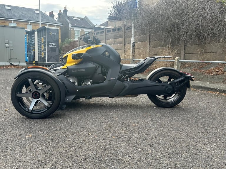 BRP CAN-AM RYKER 900 ACE SPORT