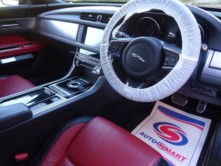 2015 Jaguar XF 2.0d [180] R-Sport 4dr Automatic **LOW MILEAGE*ONLY 15500 MILES FROM NEW** SALOON ...