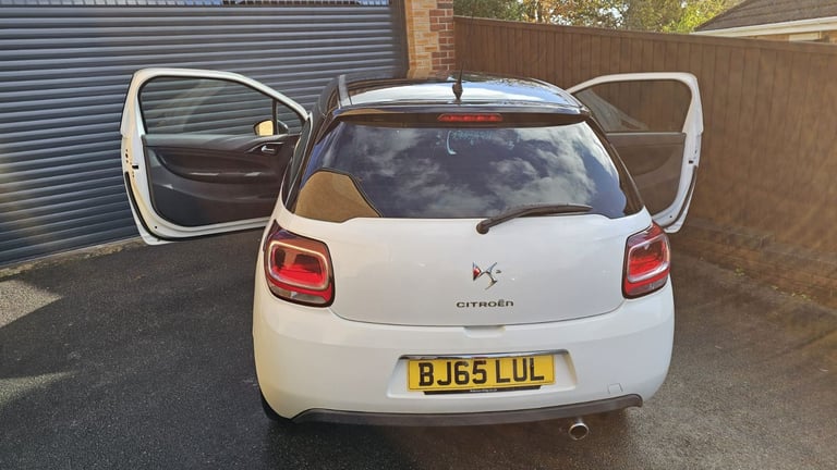 Citroen, DS3, Hatchback, 2015, Manual, Diesel, 1560 (cc), 3 doors