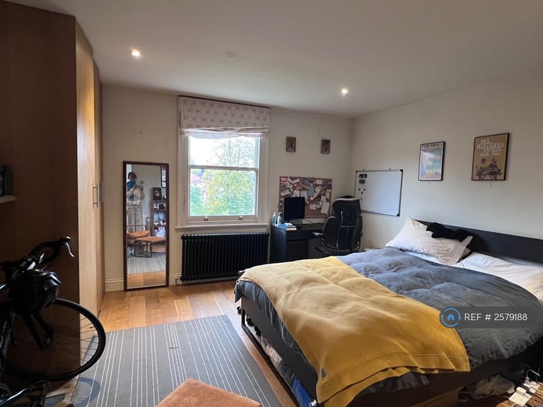 3 bedroom flat in Avenue Road, London, N6 (3 bed) (#2579188)