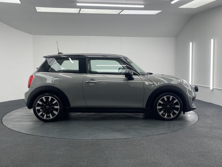 2019 MINI Hatch 1.5 Cooper Exclusive Hatchback 3dr Petrol Manual Euro 6 (s/s) (136 ps) Hatchback ...
