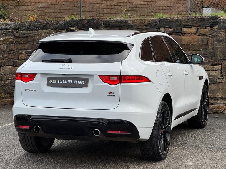 2017 Jaguar F-Pace 3.0 D300 V6 S Auto AWD Euro 6 (s/s) 5dr ESTATE Diesel Automatic