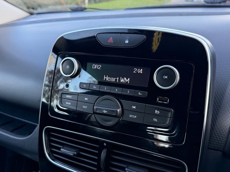 RENAULT CLIO 0.9 TCE 75 PLAY 5 DOOR BLACK EURO 6 2019