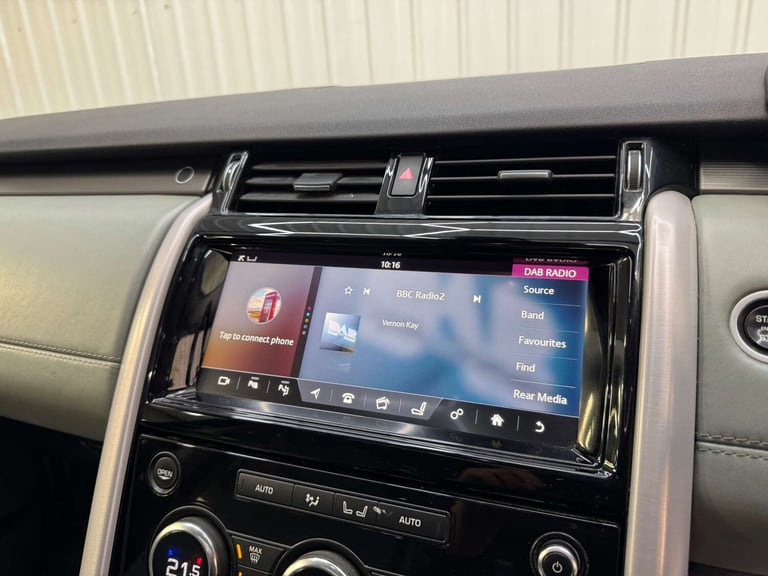 2017 Land Rover Discovery 3.0 Discovery Luxury HSE TD6 Auto 4WD 5dr SUV Diesel Automatic