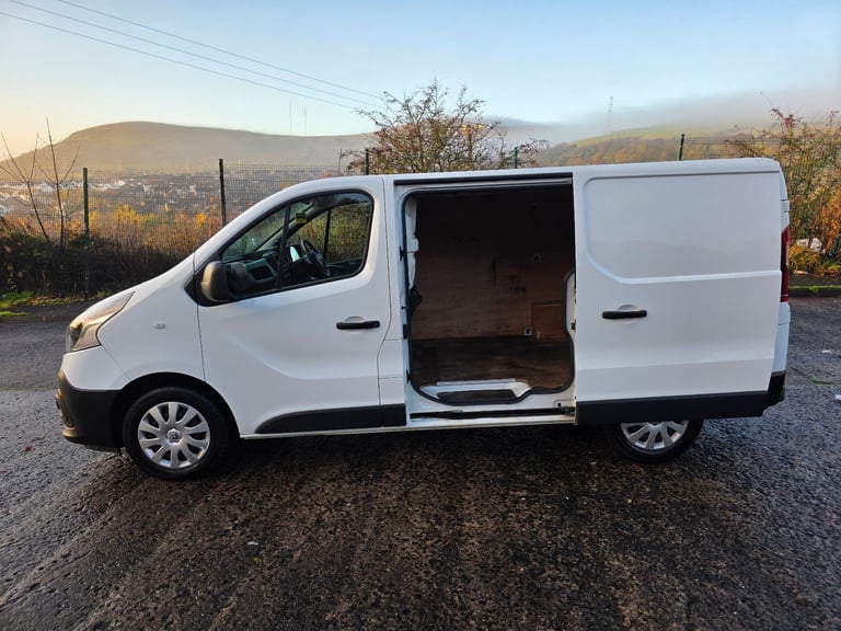 2021 renault trafic 1.6 turbo diesel full years mot lovely van 