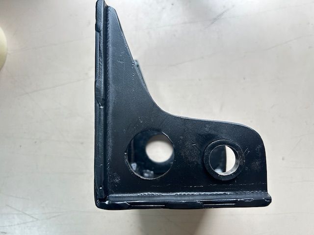 Pedalboard support for Lamborghini Miura