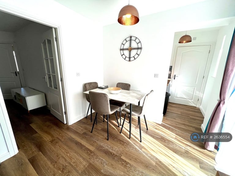 3 bedroom house in Admiral Way, Leamington Spa, CV31 (3 bed) (#2636554)