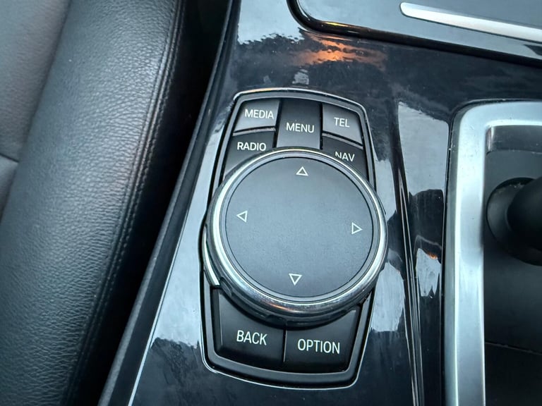 2016 BMW 5 Series 520d [190] SE 4dr Step Auto SALOON DIESEL Automatic