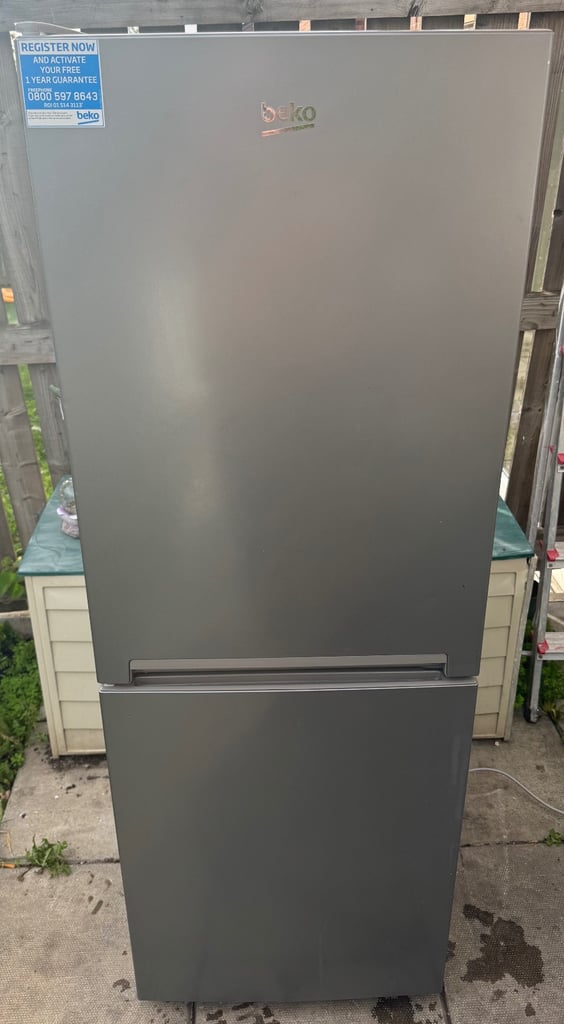 Beko LED Frost-Free Fridge Freezer For Sale/ FREE DELIVERY