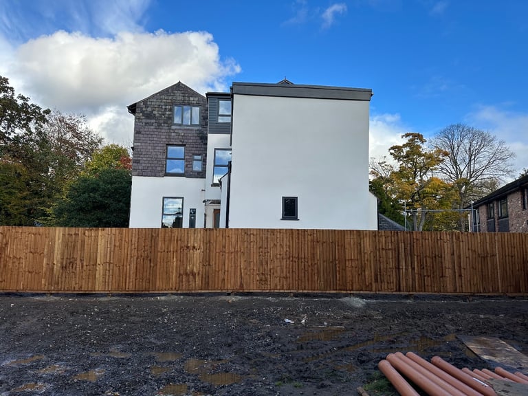 Feather edge fencing 