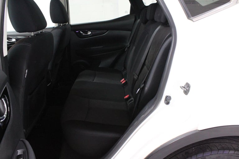 2014 Nissan Qashqai 1.2 DIG-T n-tec+ 2WD Euro 5 (s/s) 5dr HATCHBACK Petrol Manual