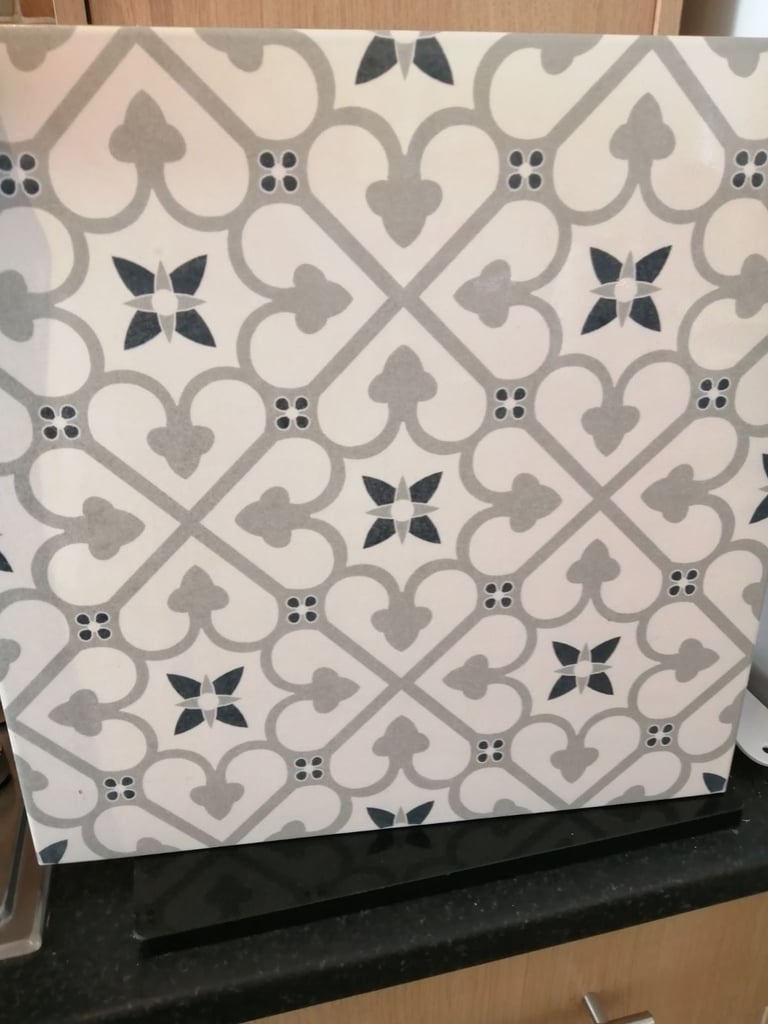 Beautiful 450x450 Porcelain tiles