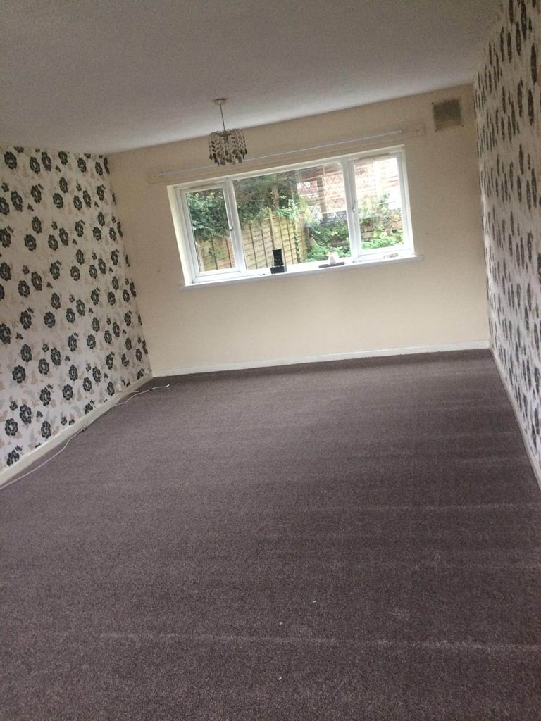 3 bedroom property located in Dudley