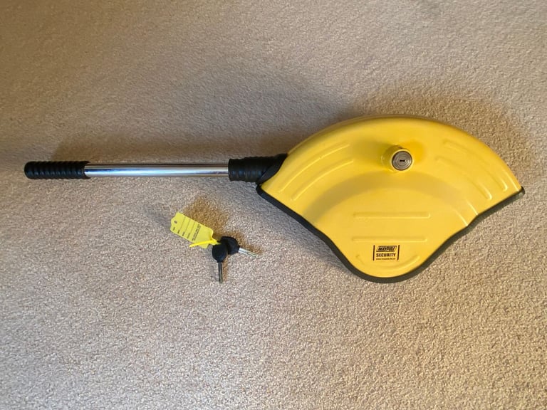 VEHICLE STEERING WHEEL LOCK + 2 KEYS.