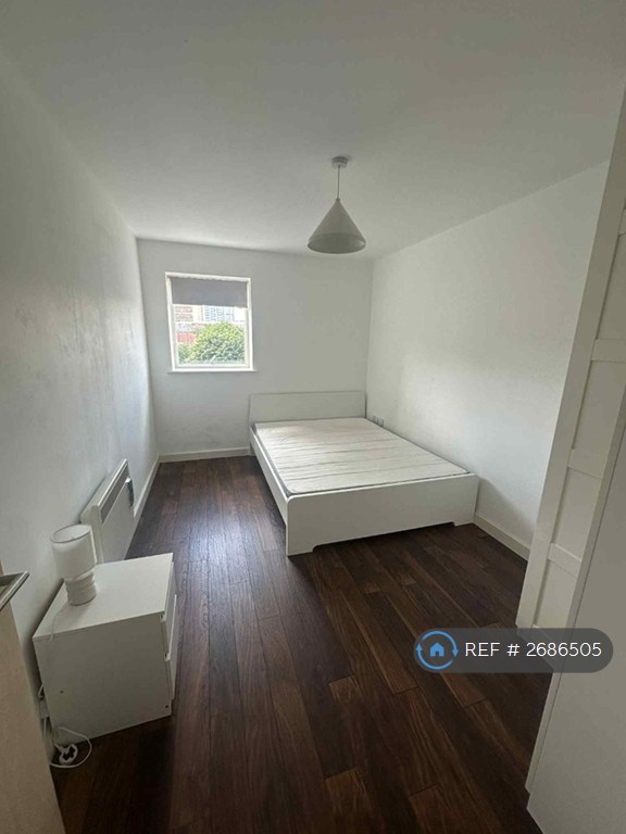 2 bedroom flat in Ryland Street, Birmingham, B16 (2 bed) (#2686505)