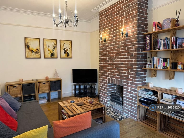 4 bedroom house in Wanlip Road, London, E13 (4 bed) (#2682820)