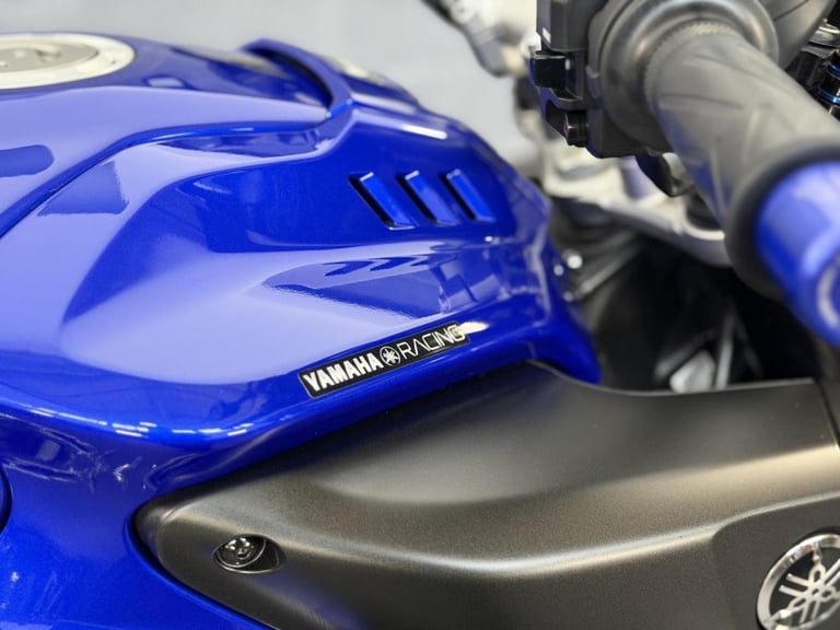 2018 Yamaha MT-10 1000 Hyper-naked Petrol Manual Euro 4 (160 ps)