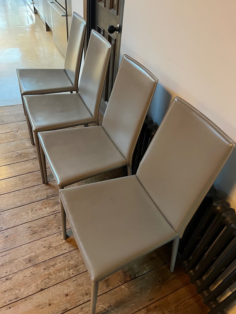 image for 4 x grey leather Calligaris chairs 