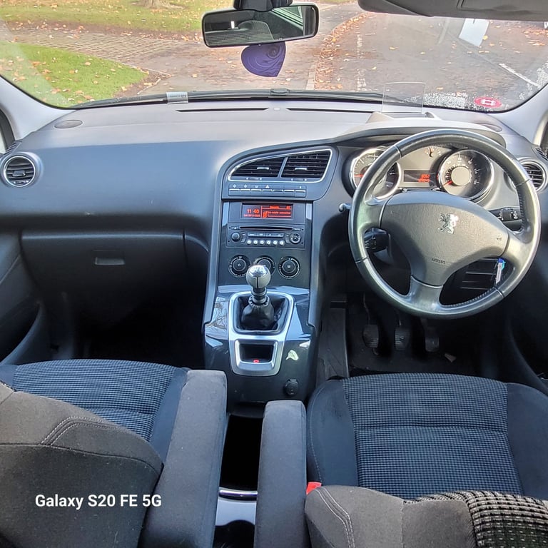 Peugeot, 5008, MPV, 2011, Manual, 1560 (cc), 5 doors