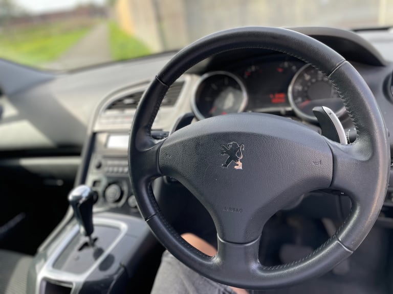 Peugeot, 5008, MPV, 2011, Semi-Auto, 1560 (cc),5 doors - Image 6