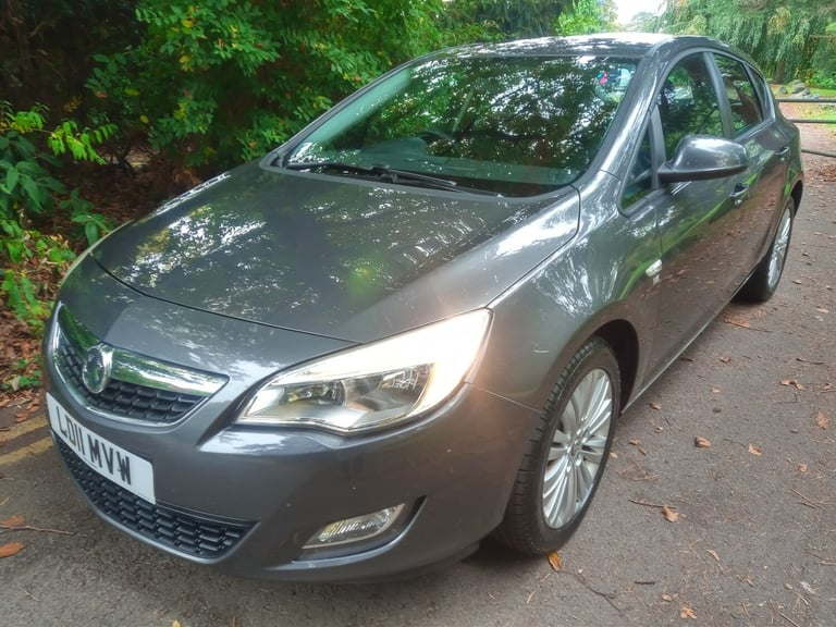 2011 Vauxhall Astra 1.7 CDTi 16V ecoFLEX Excite 5dr HATCHBACK Diesel Manual