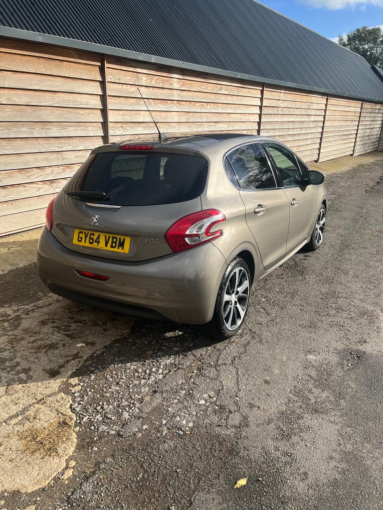 Peugeot, 208, Hatchback, 2015, Manual, 1598 (cc), 5 doors