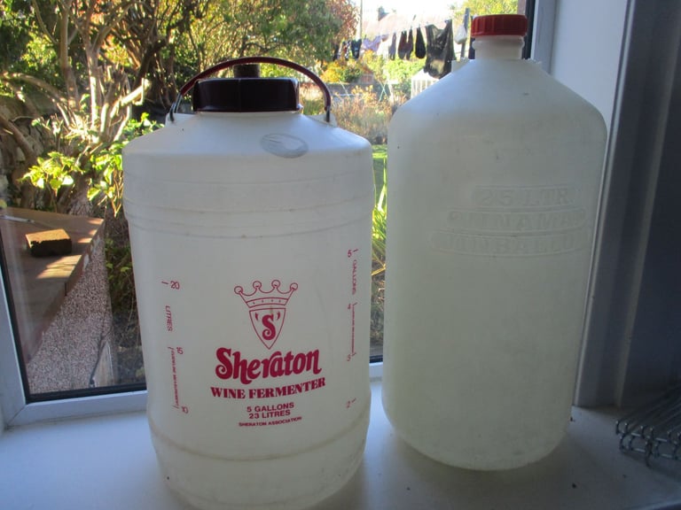 2 x 25 litre wine fermenters