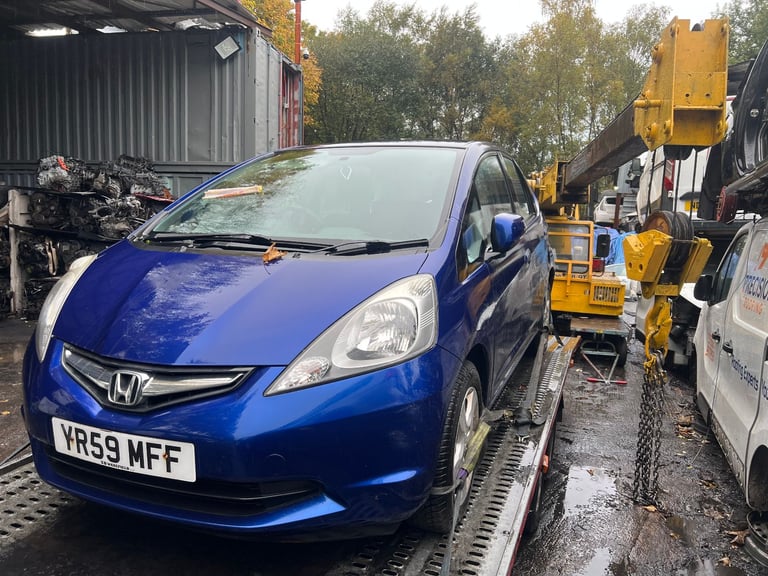 HONDA JAZZ 2009 1.4 PETROL FOR BREAKING