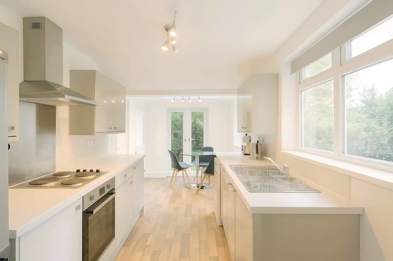 Fishponds • No Deposit • Luxury Rooms