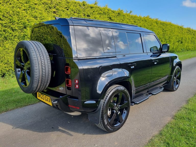 2023 Land Rover Defender 3.0 D250 X-Dynamic HSE 110 5dr Auto ESTATE Diesel Automatic