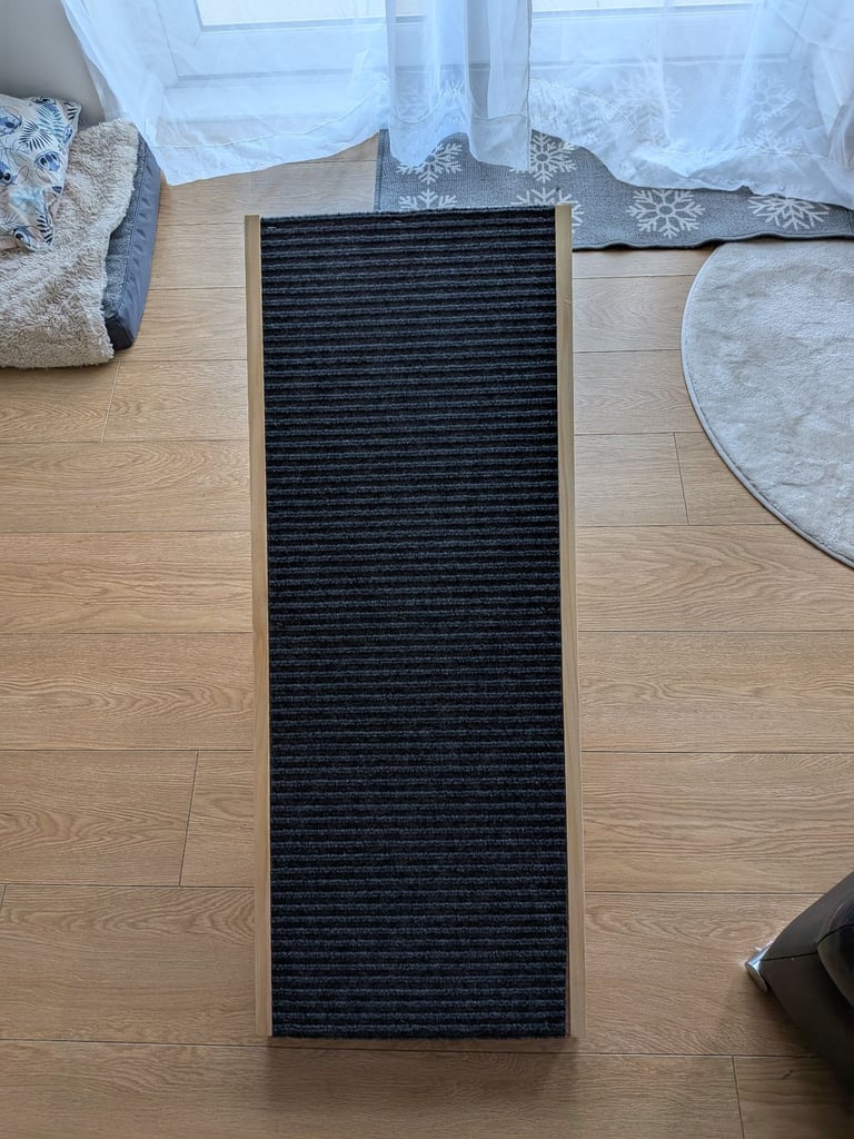 Pet dog ramp, unused, height adjustable